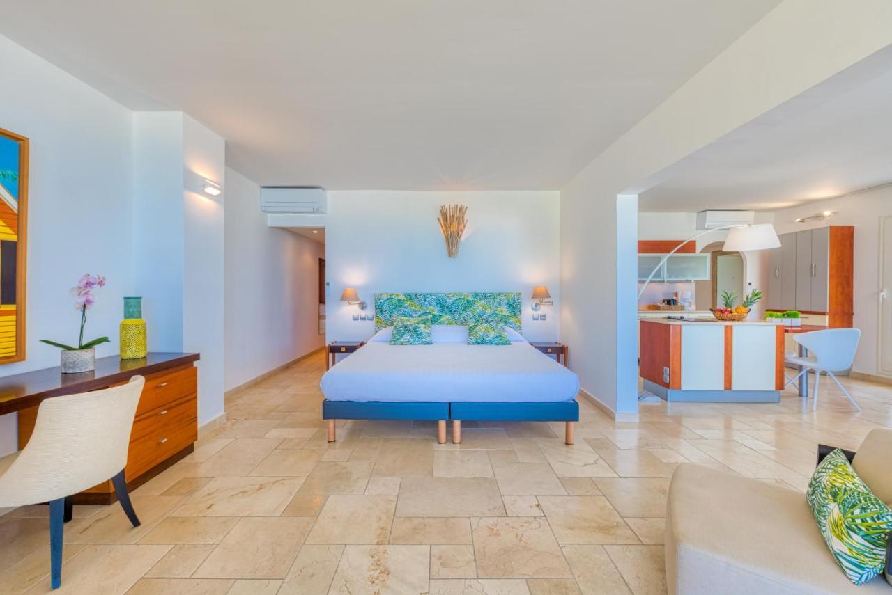 Le Domaine Anse Marcel Beach Resort Екстер'єр фото