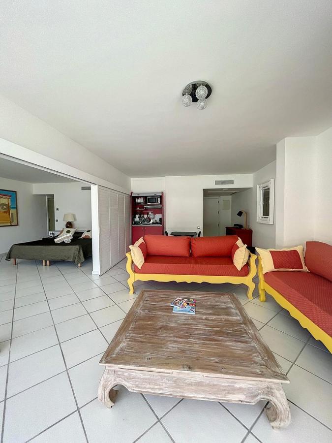 Le Domaine Anse Marcel Beach Resort Екстер'єр фото